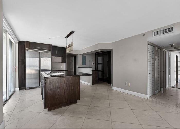 LE TRIANON CONDO - Residential