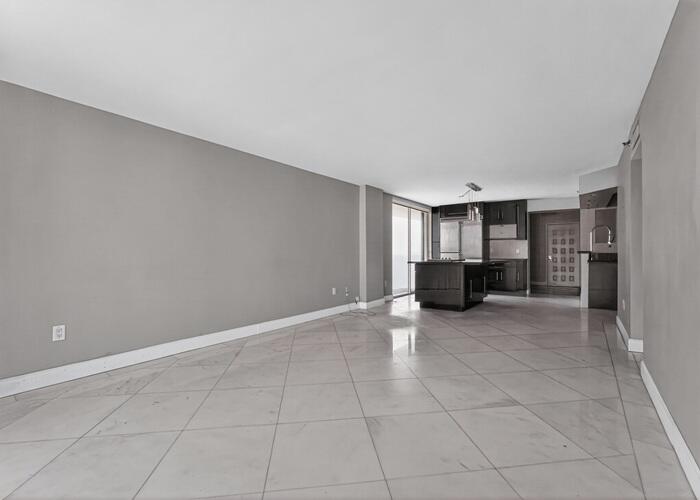 LE TRIANON CONDO - Residential