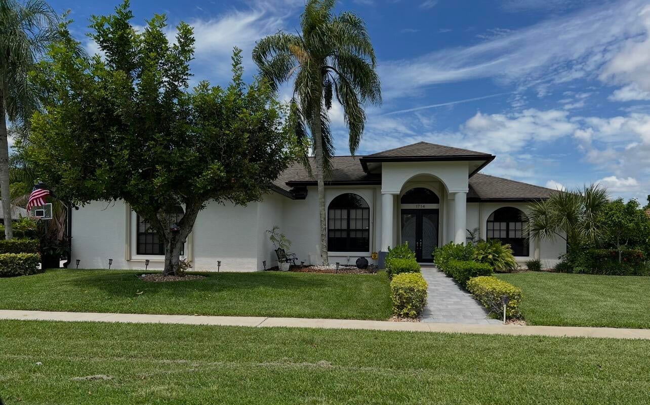 Properties 1714 Farmington Circle