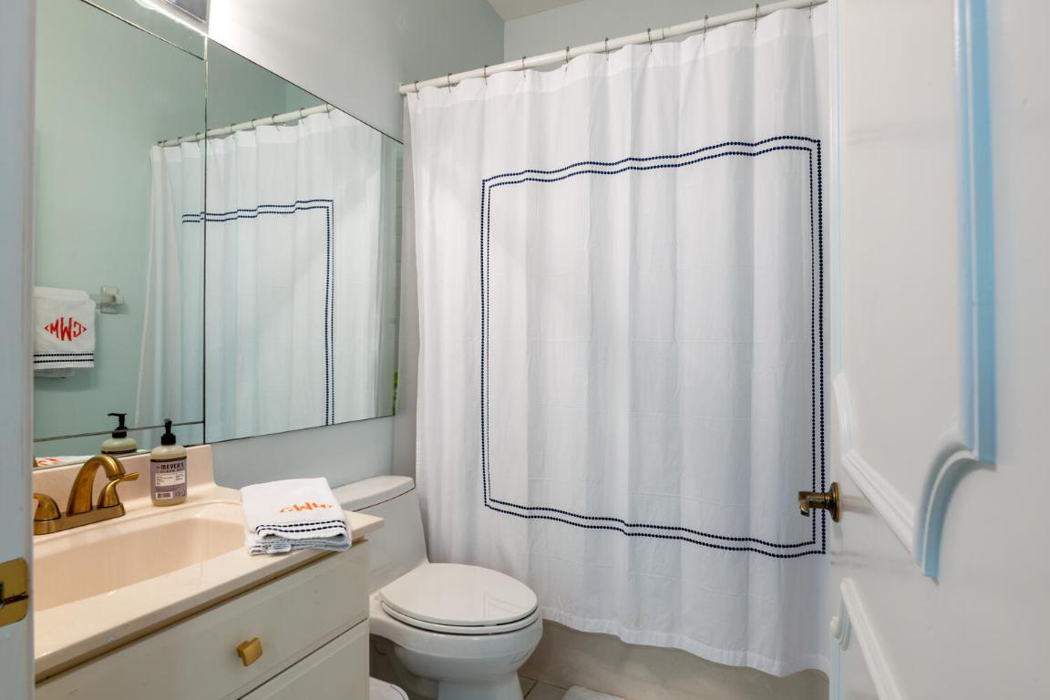 OCEAN PARK H W ROBBINS - Residential