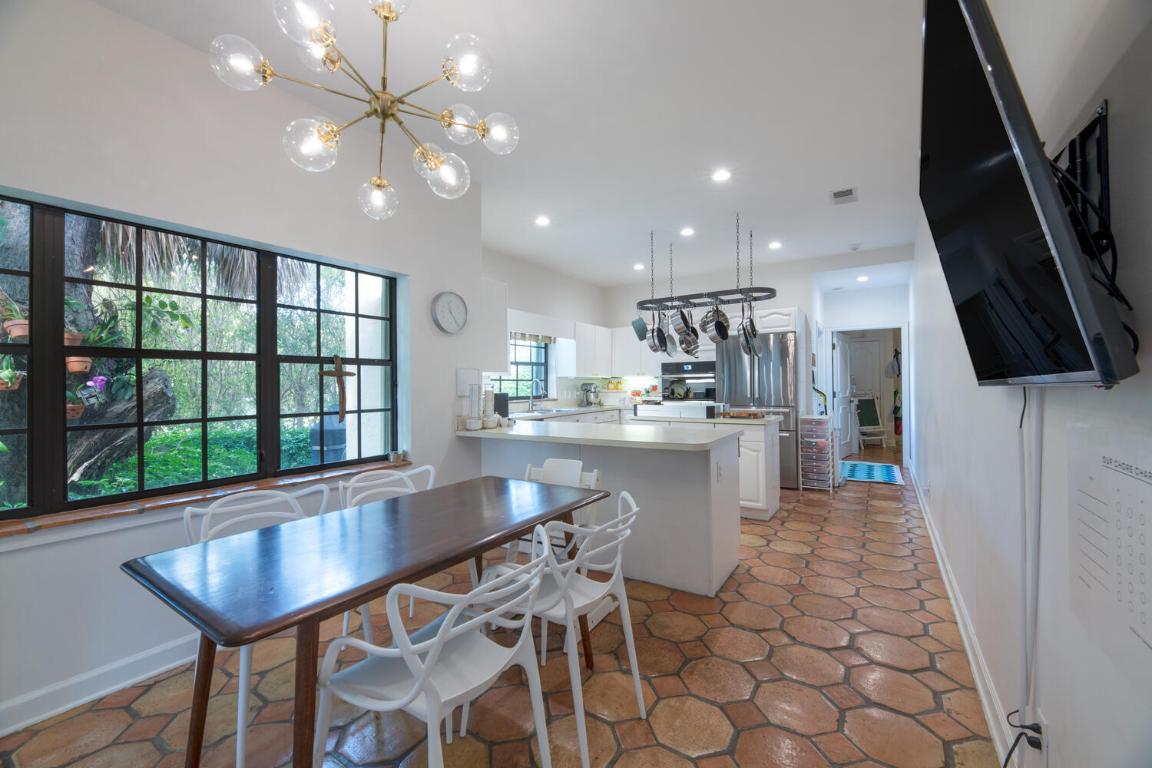 OCEAN PARK H W ROBBINS - Residential