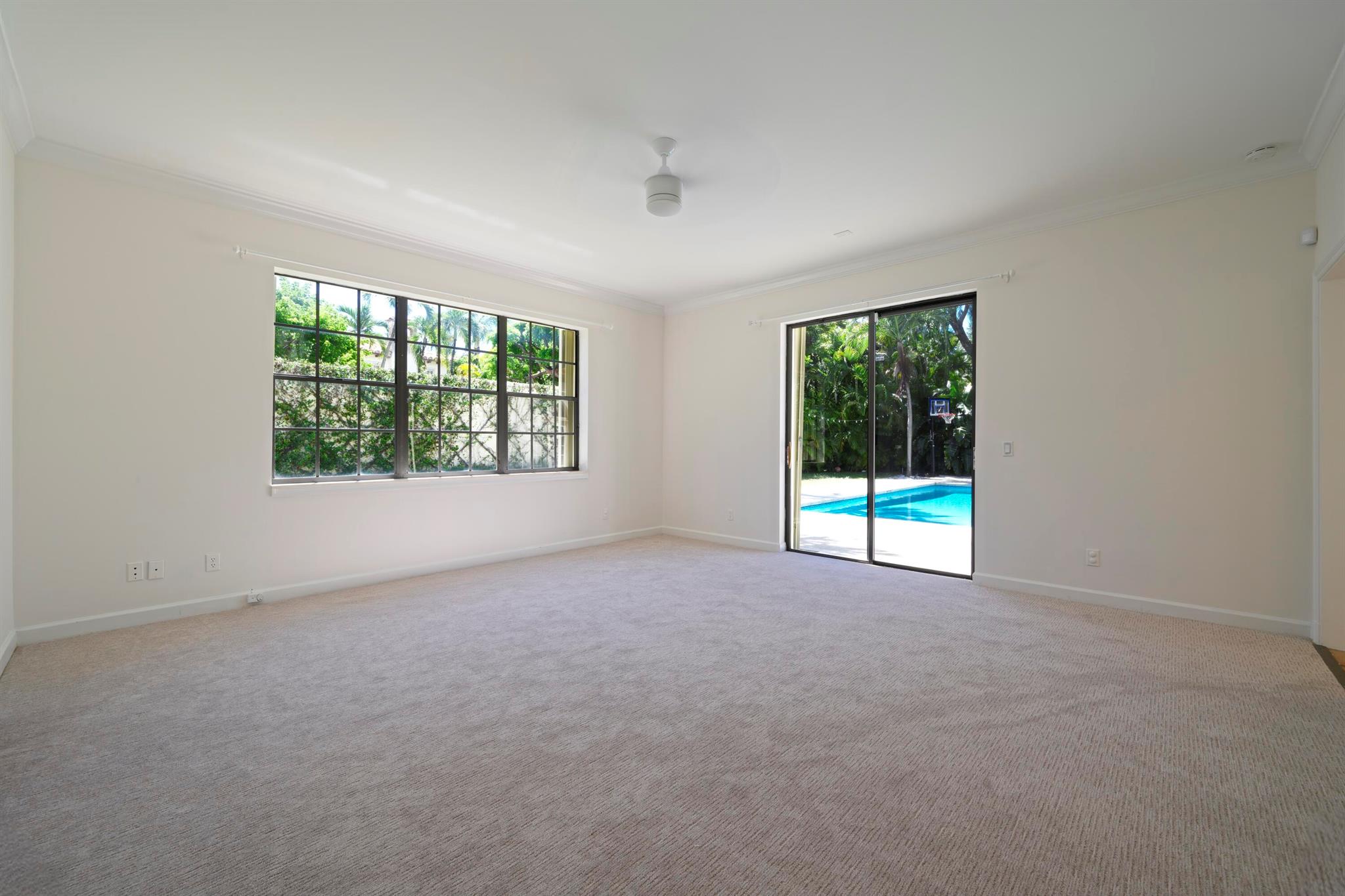 OCEAN PARK H W ROBBINS - Residential