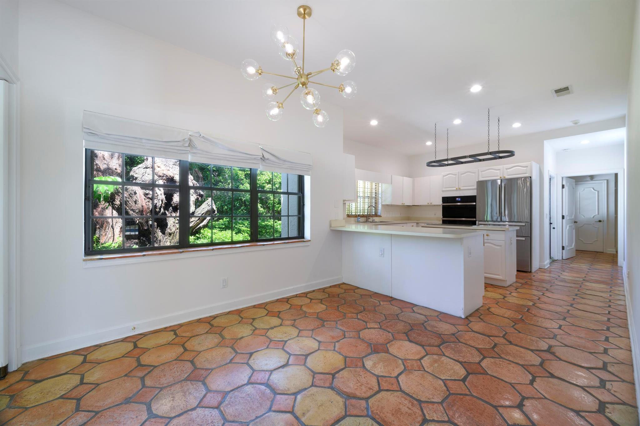 OCEAN PARK H W ROBBINS - Residential