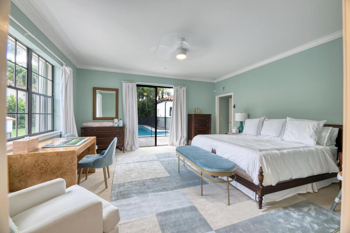 OCEAN PARK H W ROBBINS - Residential