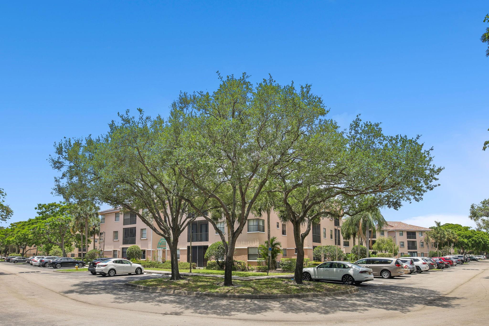 4161 Coral Tree Cir 362