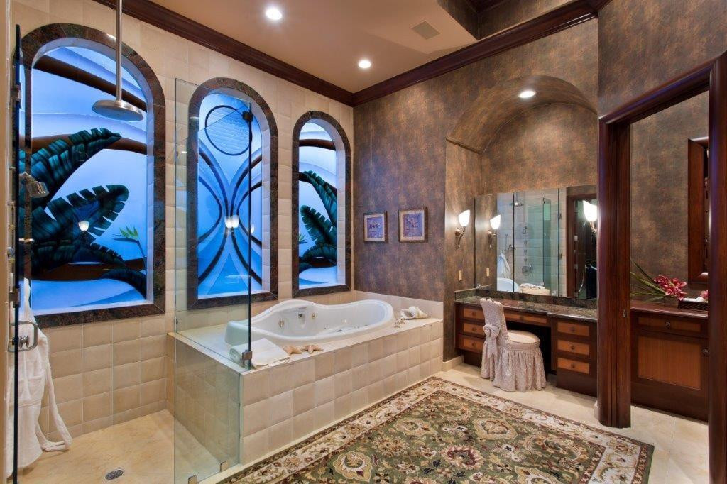 Bay Colony - Residential