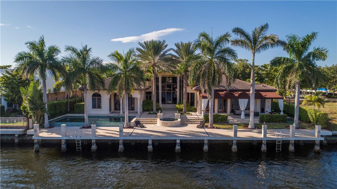 Bay Colony - Residential