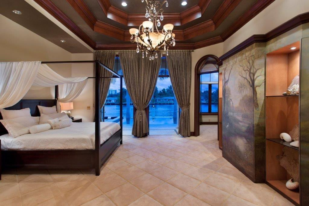 Bay Colony - Residential