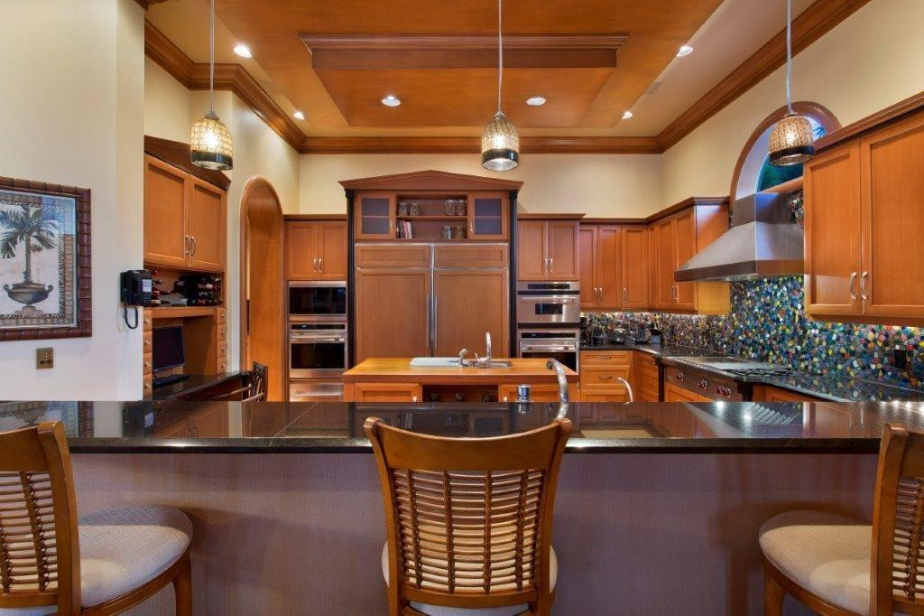 Bay Colony - Residential