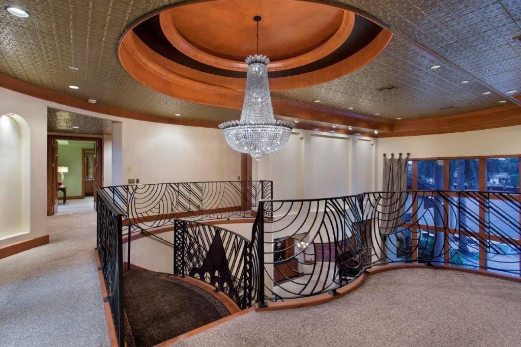 Bay Colony - Residential