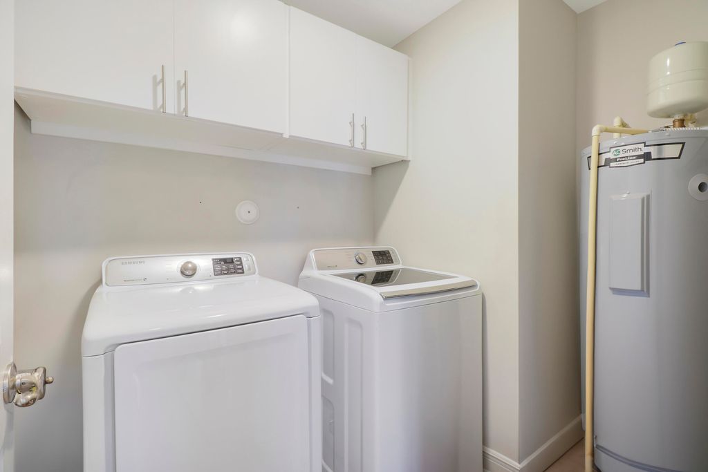 Photo of 3121 Pinewood Avenue, West Palm Beach, FL 33407 (MLS # B26012613)