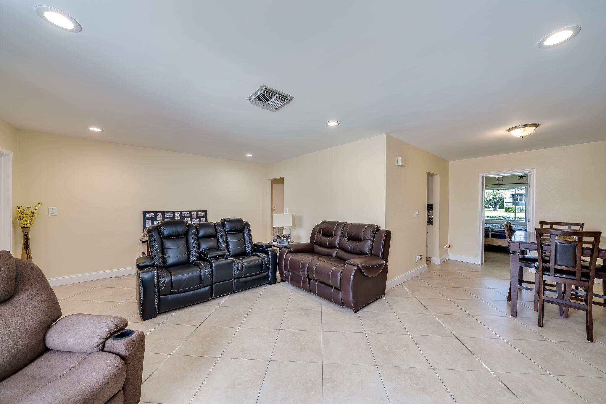 WESTWOOD COMMUNITY TWO - Residential Lease