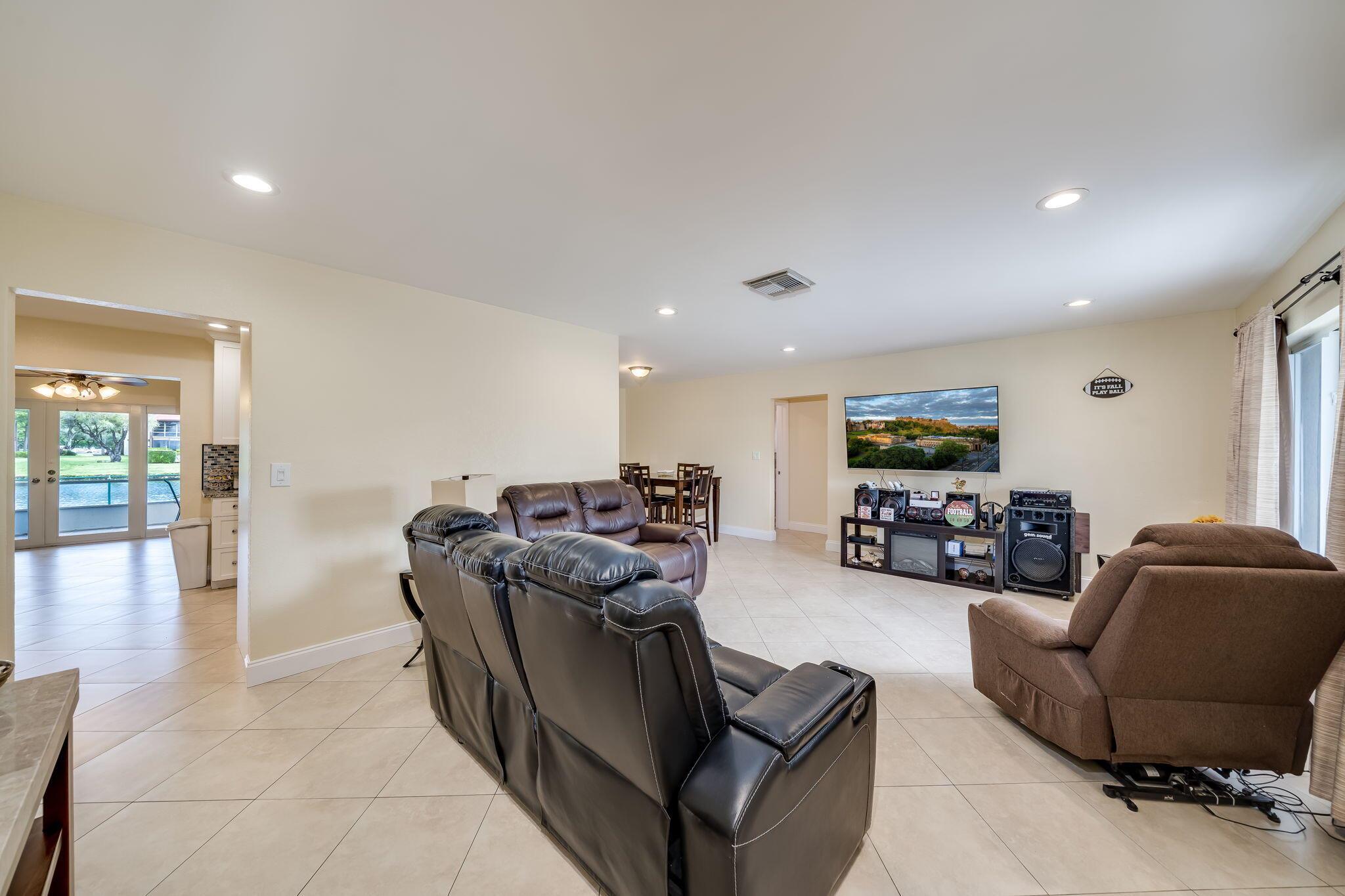 WESTWOOD COMMUNITY TWO - Residential Lease
