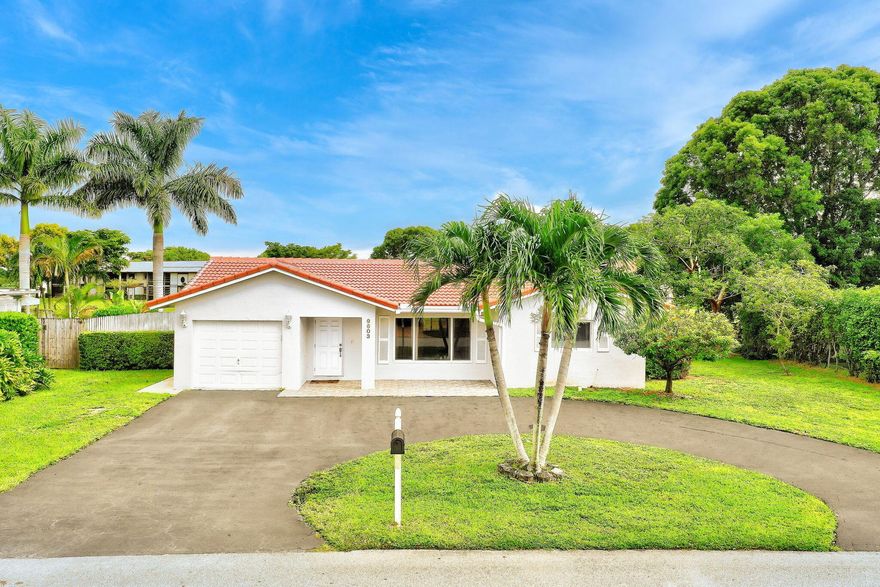 BEAUTIFUL WATERFRONT ALL REDONE 3 BEDROOM PLUS DEN NO HOA HOME WITH PEACEFUL 70 FOOT LAKE VIEW INCLUDING SCREENED PATIO AND HUGE FENCED YARD. LIGHT AND BRIGHT HOME INCLUDES A WHITE STAINLESS GRANITE KITCHEN, RECESSED LIGHTING AND DOUBLE GRANITE VANITY IN PRIMARY BATHROOM HOME FEATURES COMPLETE IMPACT WINDOWS AND DOORS INCLUDING GREAT WATER VIEWS FROM PRIMARY BEDROOM AND DEN. HOME ALSO HAS SEPARATE LAUNDRY ROOM AND GARAGE FRONT OF HOME FEATURES LARGE CIRCULAR DRIVEWAY, PLENTY OF ROOM FOR PARKING.
