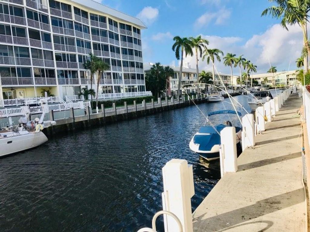 Photo of 3090 NE 48 Street #316, Fort Lauderdale, FL 33308 (MLS # F10259620)