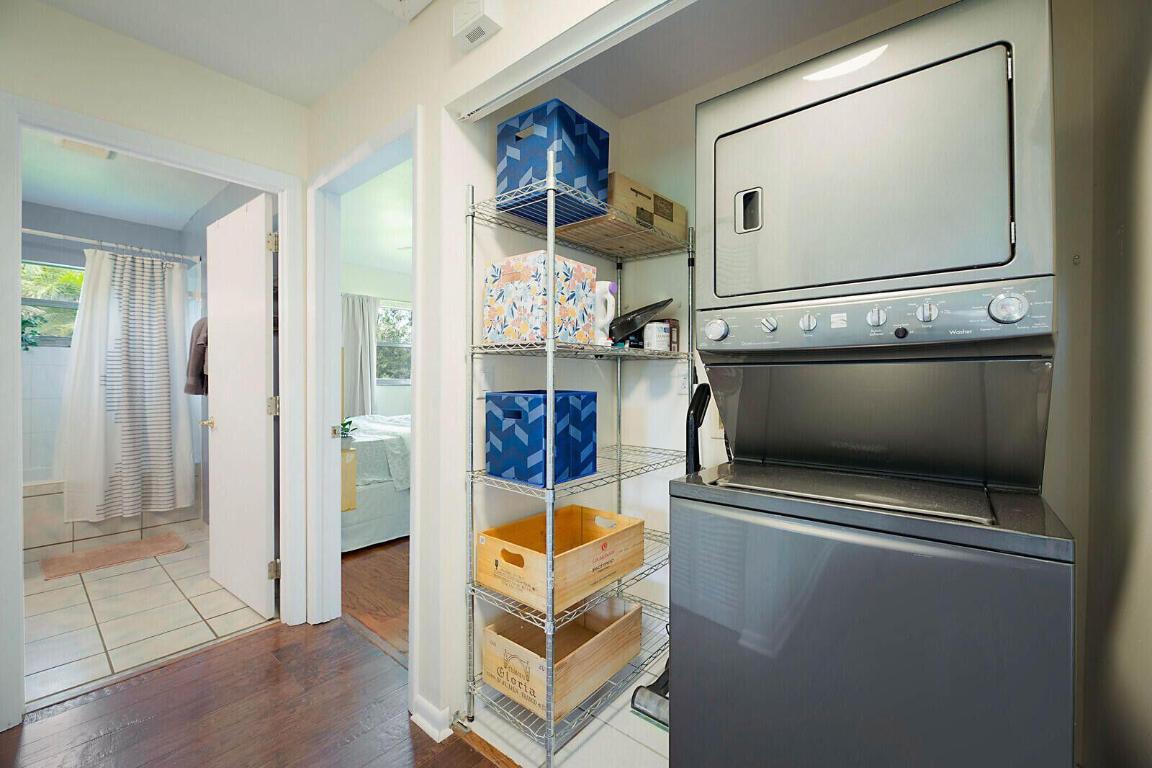 LOXAHATCHEE GROVES - Residential