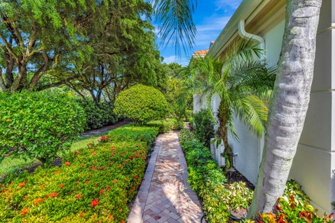 Tiny photo for 125 Palm Bay Terrace #C, Palm Beach Gardens, FL 33418 (MLS # B26090593)