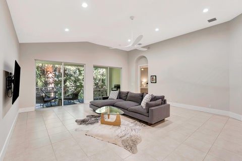Tiny photo for 125 Palm Bay Terrace #C, Palm Beach Gardens, FL 33418 (MLS # B26090593)