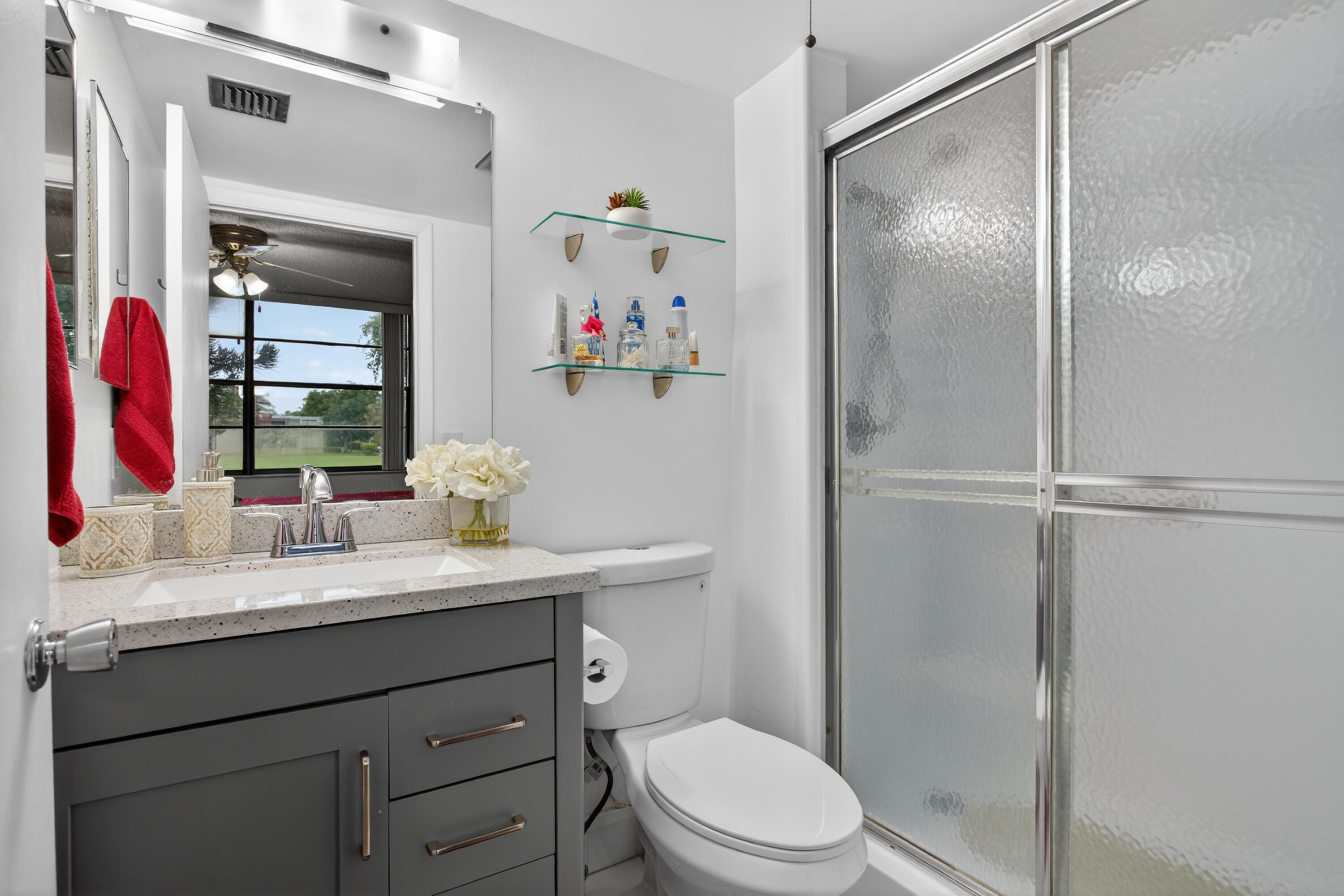 31 OF PALM SPRINGS 3 CONDO - Residential