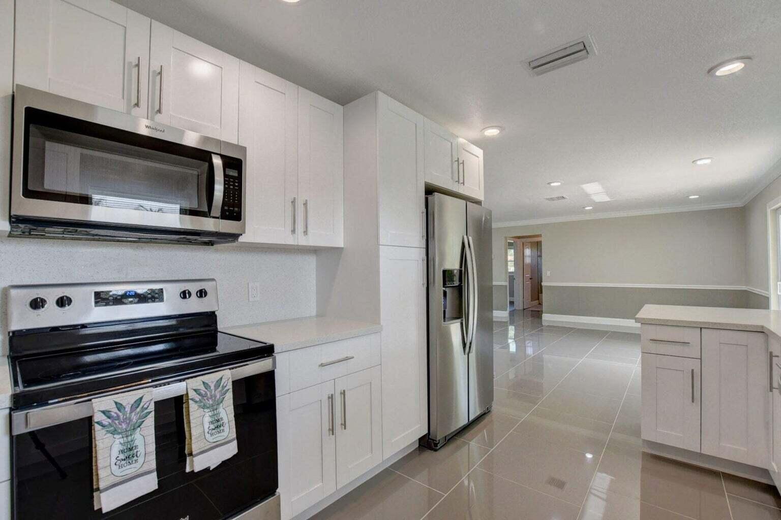 3020 Tropical Trail