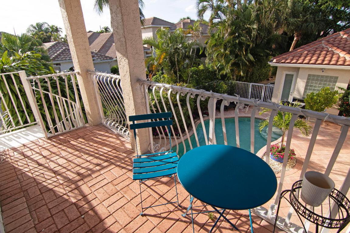 10726 Greenbriar Villa Drive