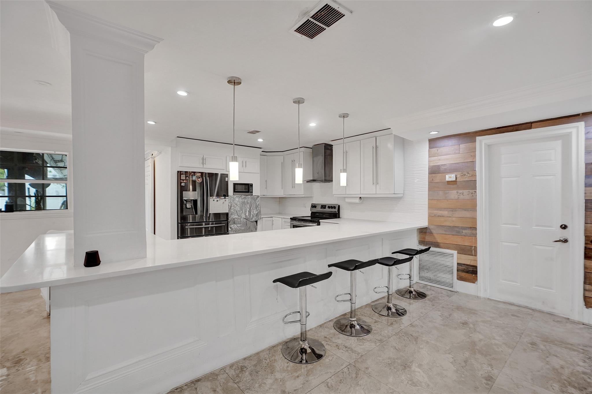 2131 NW 4th St
