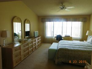 GLENEAGLES IV CONDO - Residential