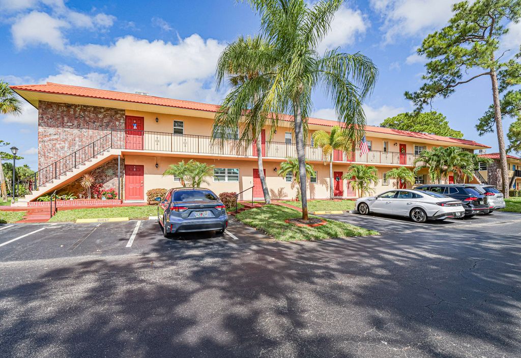 Photo of 1987 SW Palm City Road #Bldg 45 Unit D, Stuart, FL 34994 (MLS # B26029235)