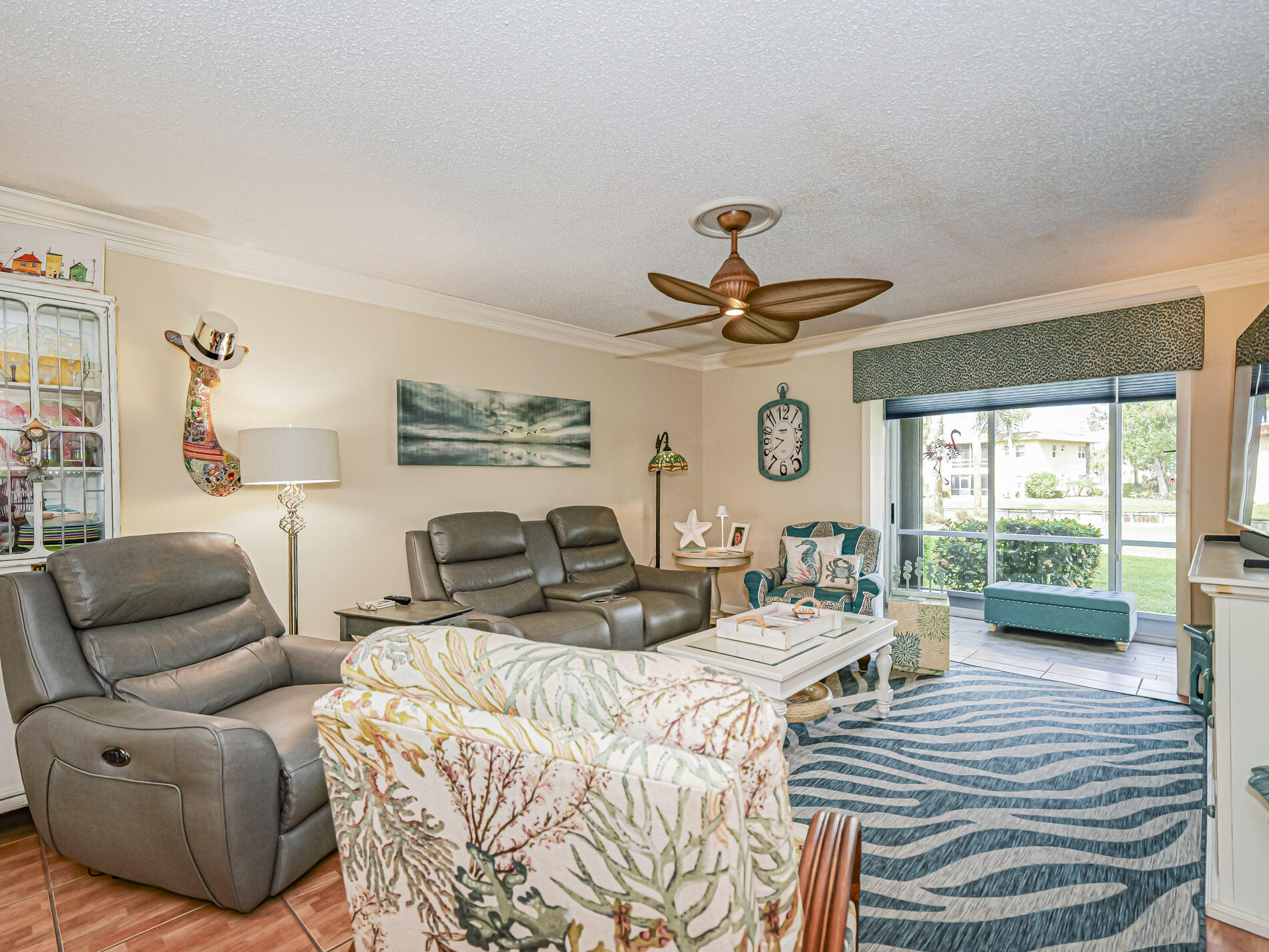 KING MOUNTAIN CONDO (AKA MONTEREY YACHT & COUNTRY - Residential