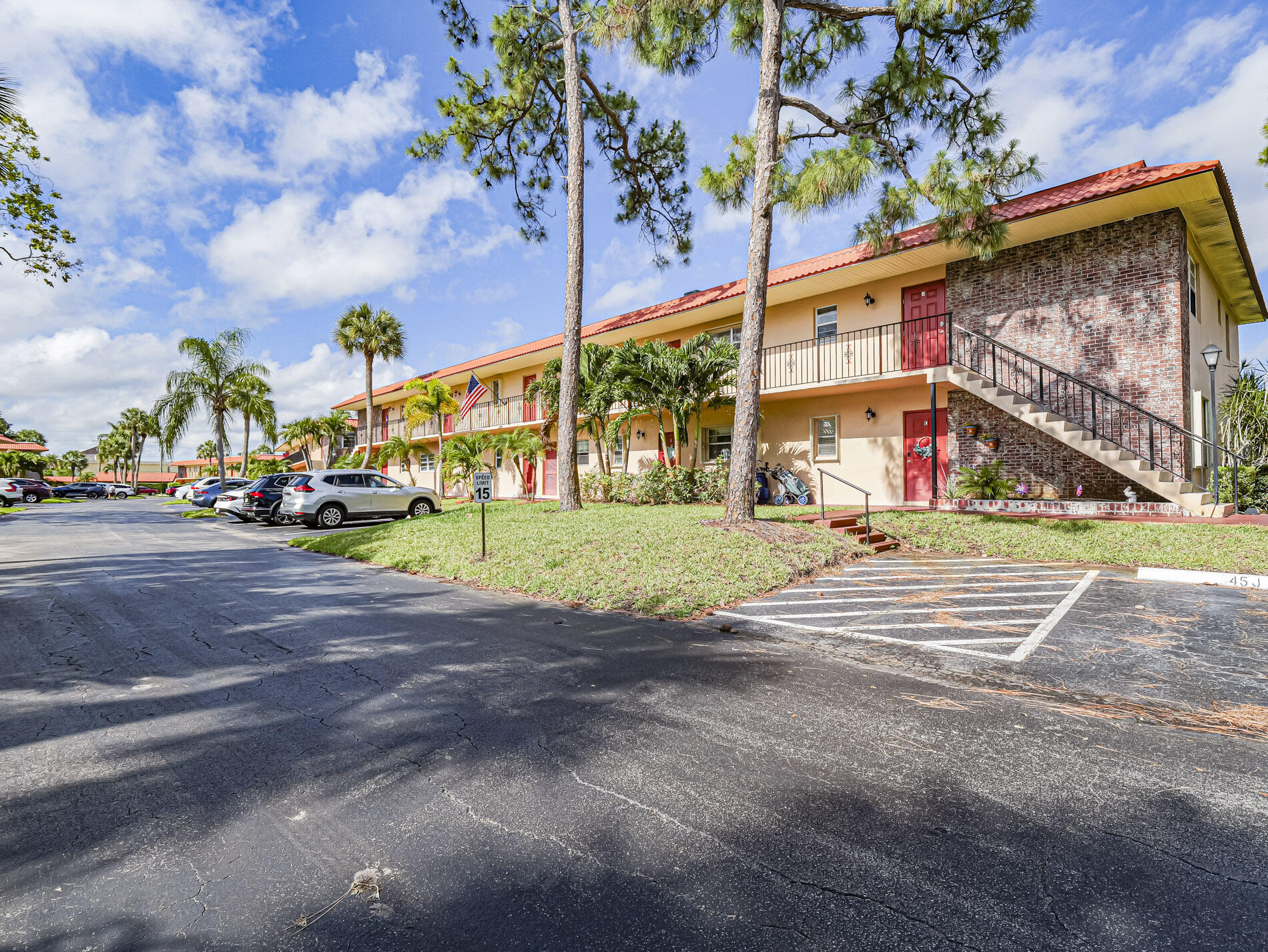 1987 SW Palm City Road