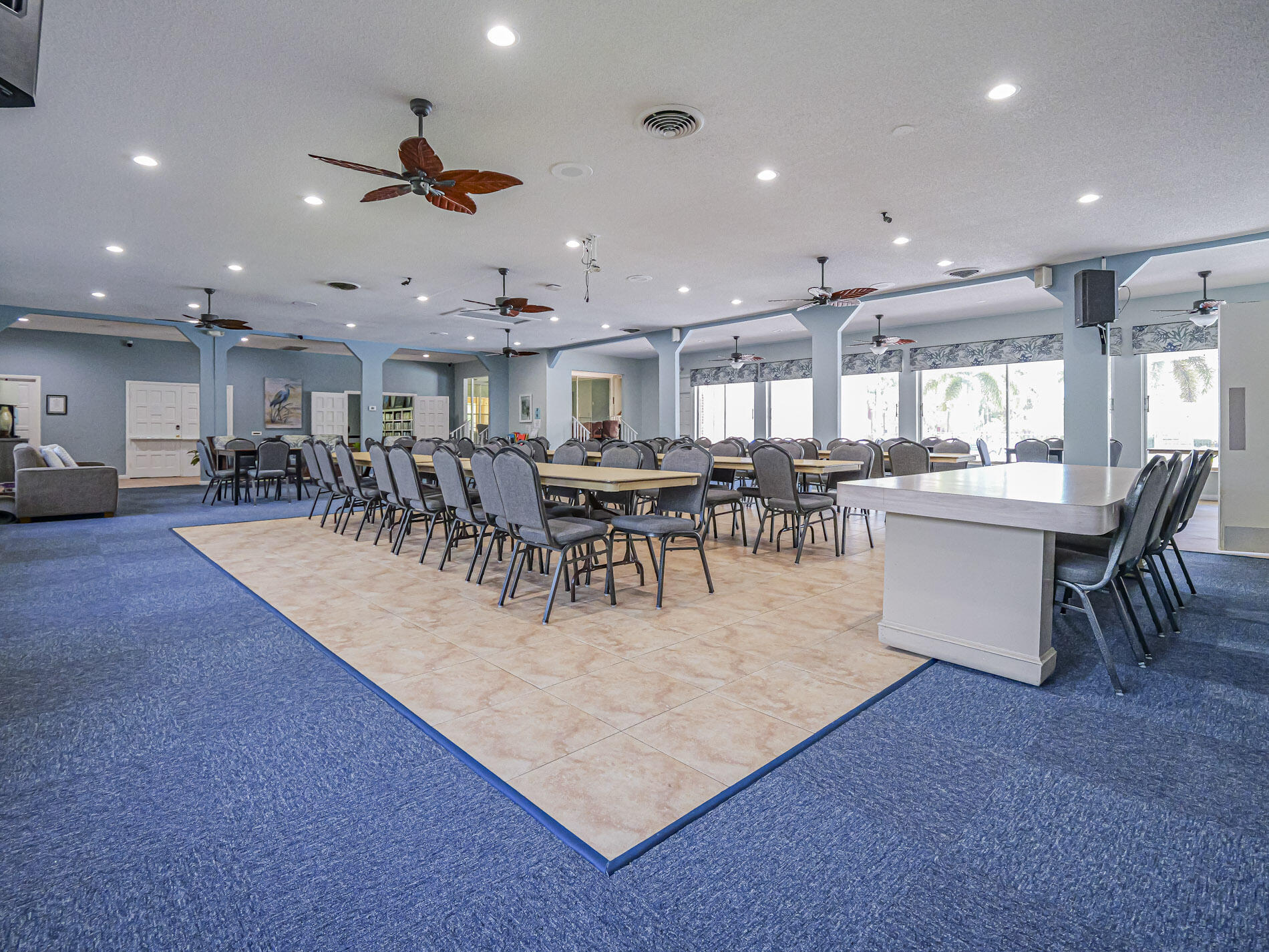 KING MOUNTAIN CONDO (AKA MONTEREY YACHT & COUNTRY - Residential