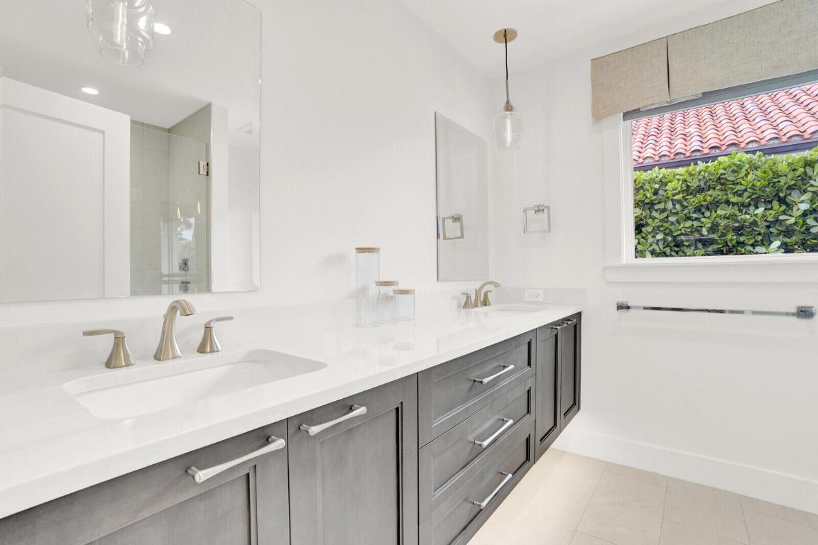 PALM BEACH ISLES 2 - Residential