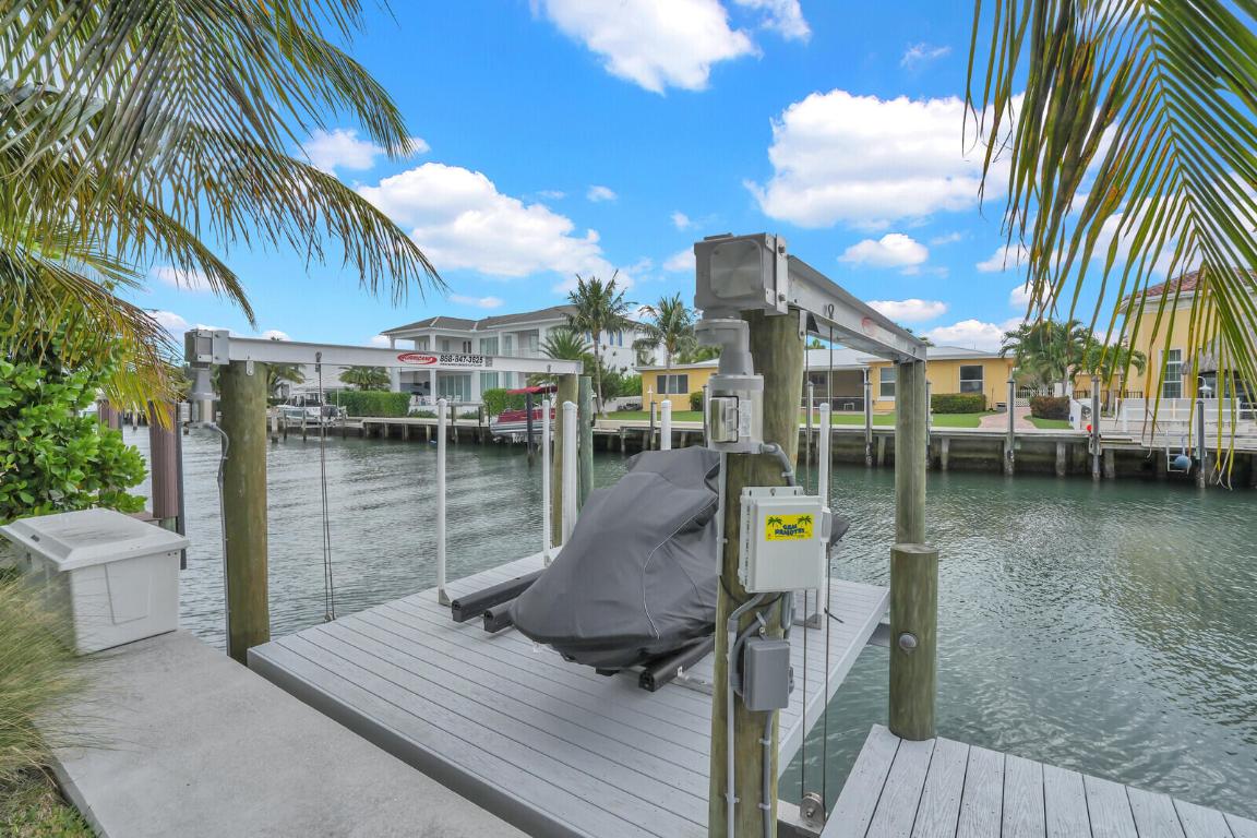 PALM BEACH ISLES 2 - Residential