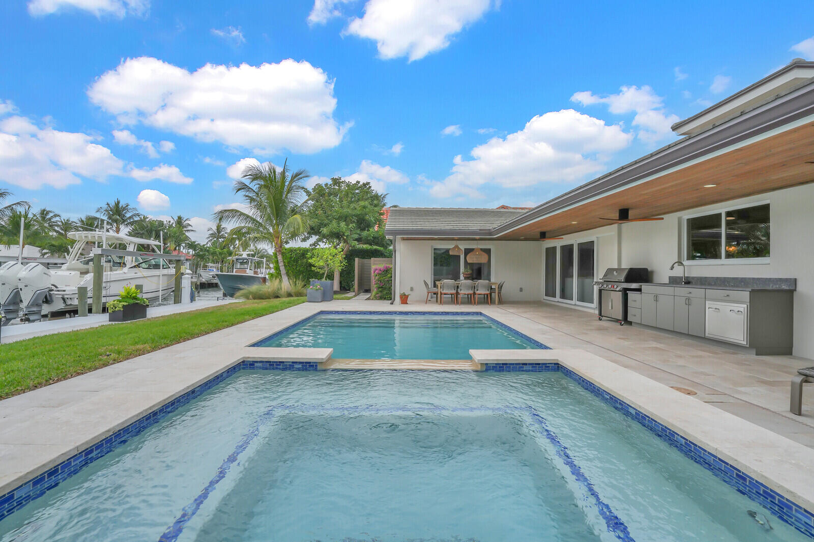 PALM BEACH ISLES 2 - Residential