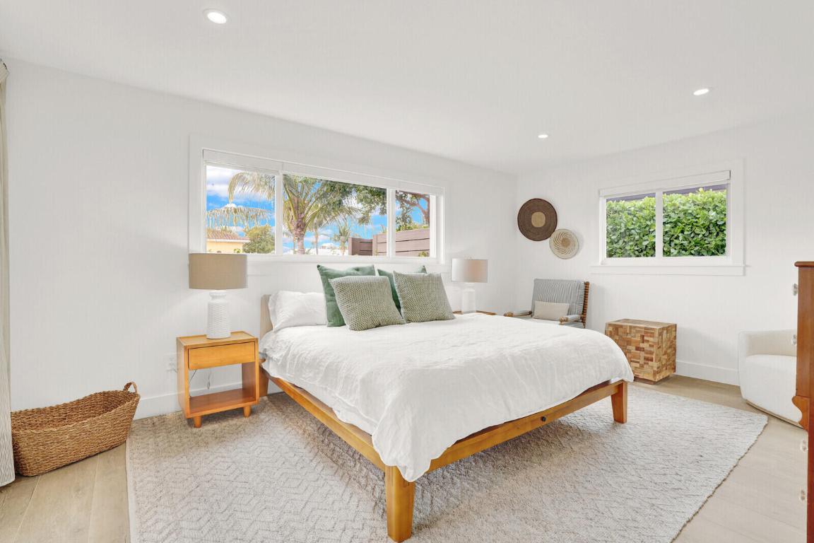 PALM BEACH ISLES 2 - Residential