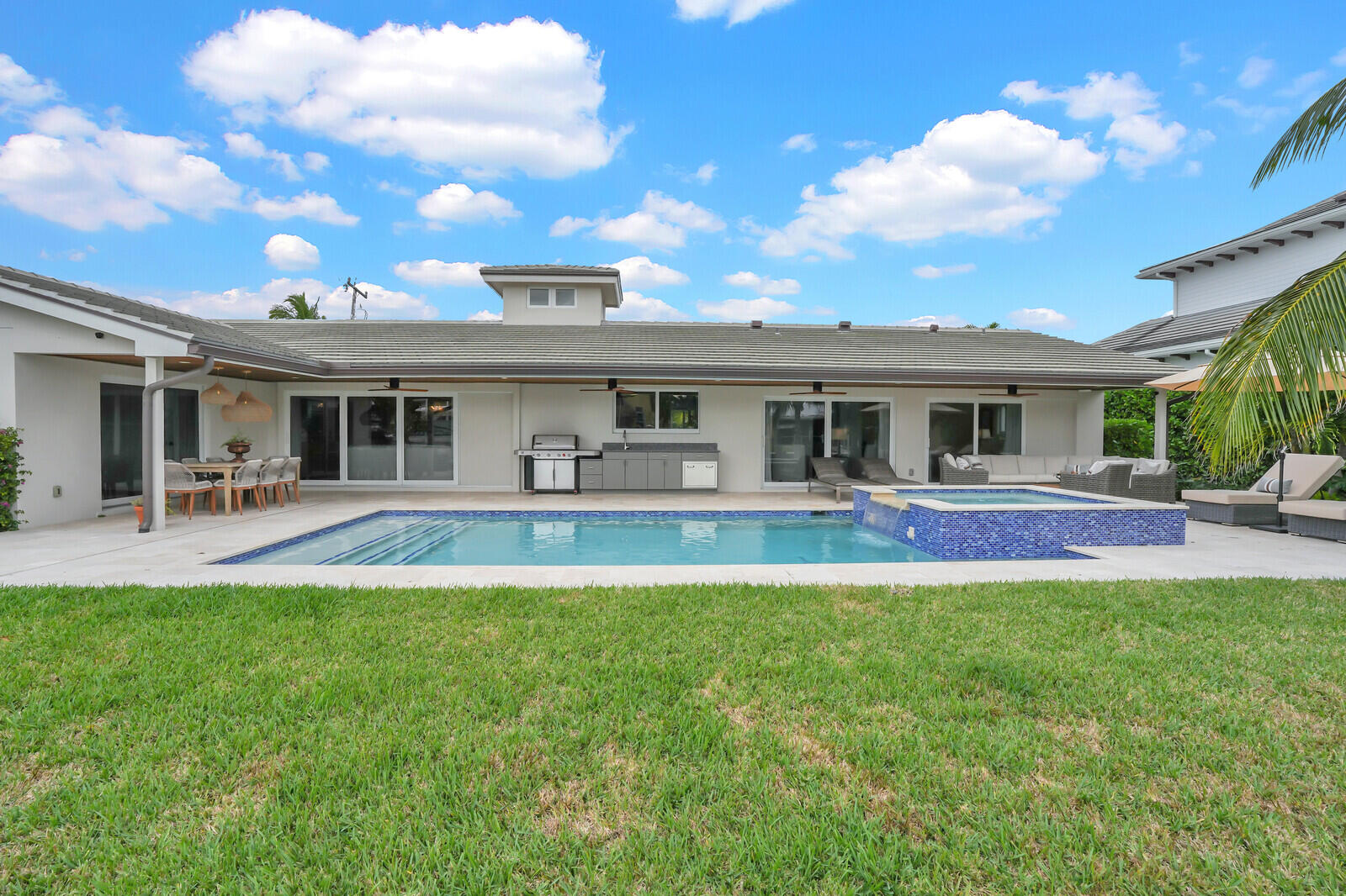 PALM BEACH ISLES 2 - Residential