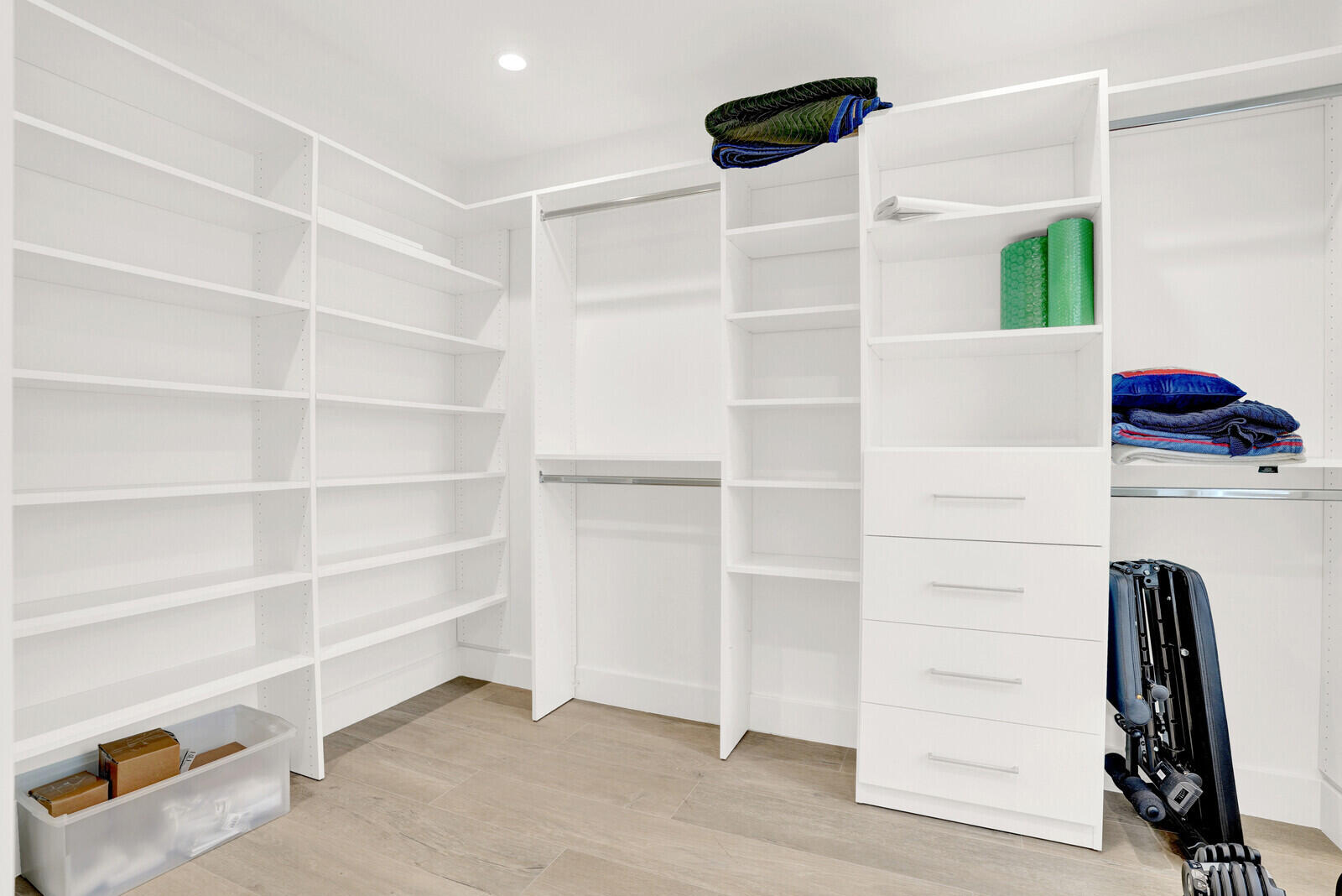 PALM BEACH ISLES 2 - Residential