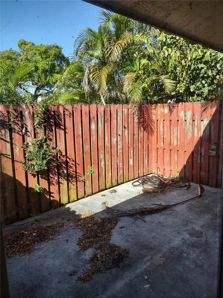 Olive Glen Villas #1 Cond - Residential Lease