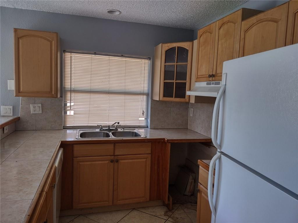 Olive Glen Villas #1 Cond - Residential Lease