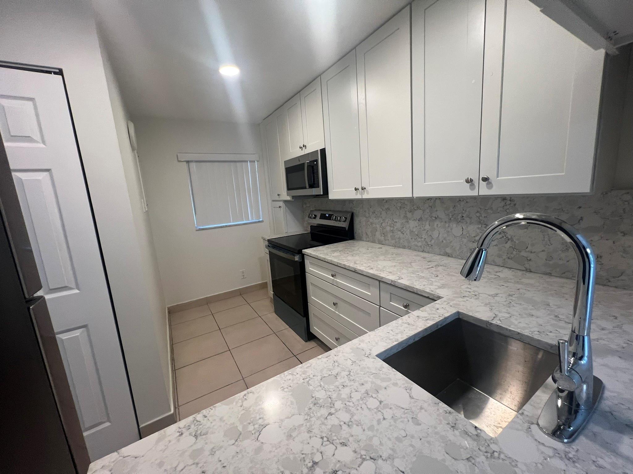 9430 Poinciana Place 415