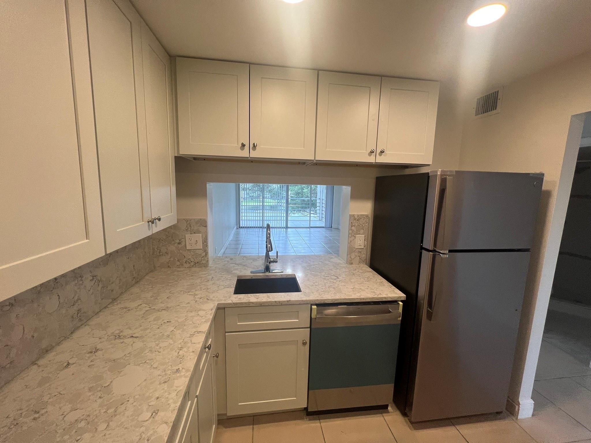 9430 Poinciana Place 415