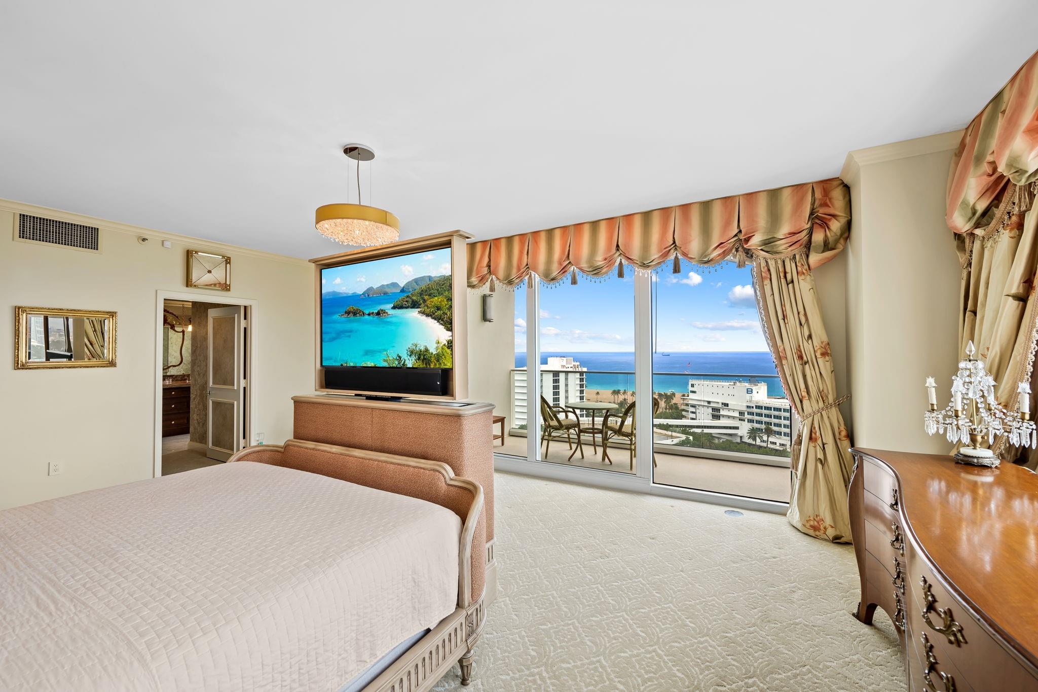 HARBOURGAGE PLACE - Residential