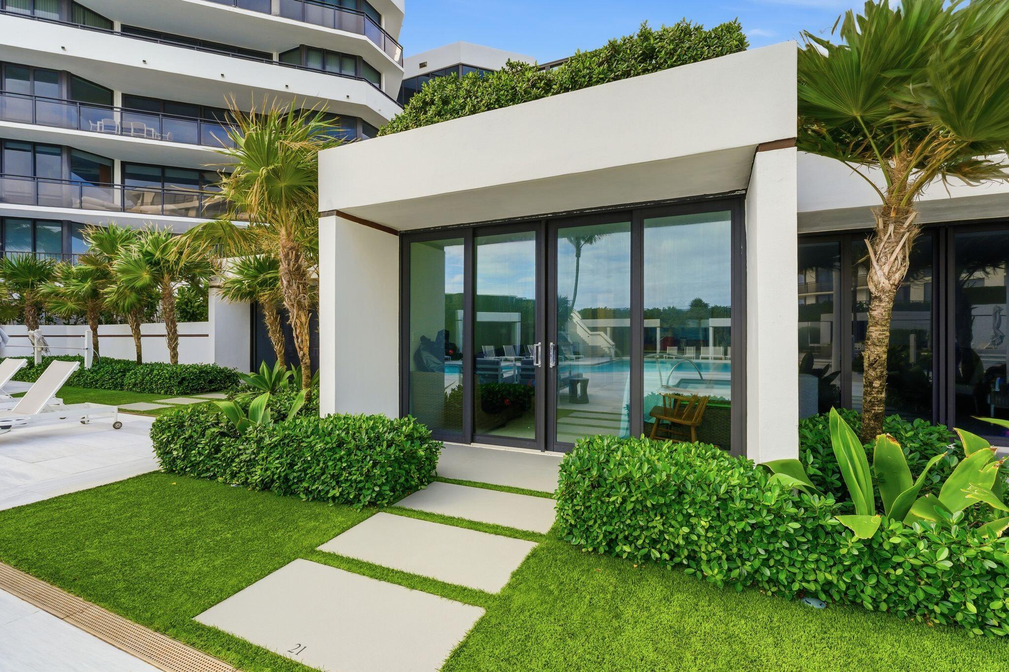 PALM BEACH HAMPTON CONDO - Residential