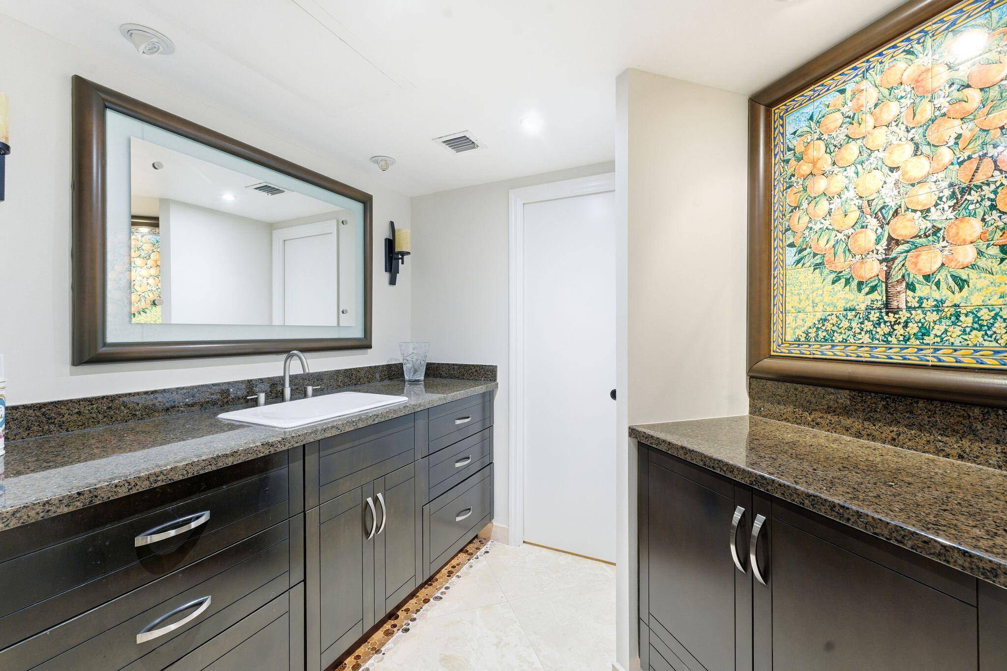 PALM BEACH HAMPTON CONDO - Residential