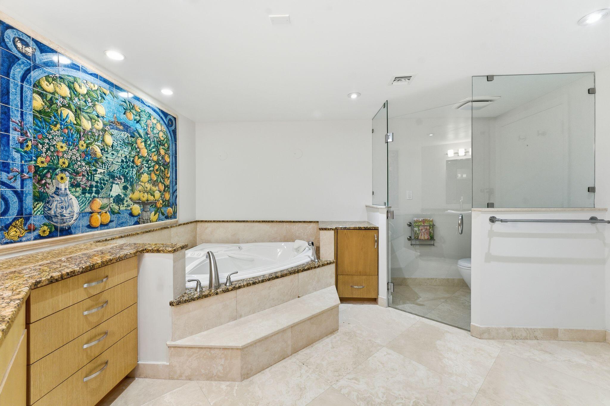 PALM BEACH HAMPTON CONDO - Residential