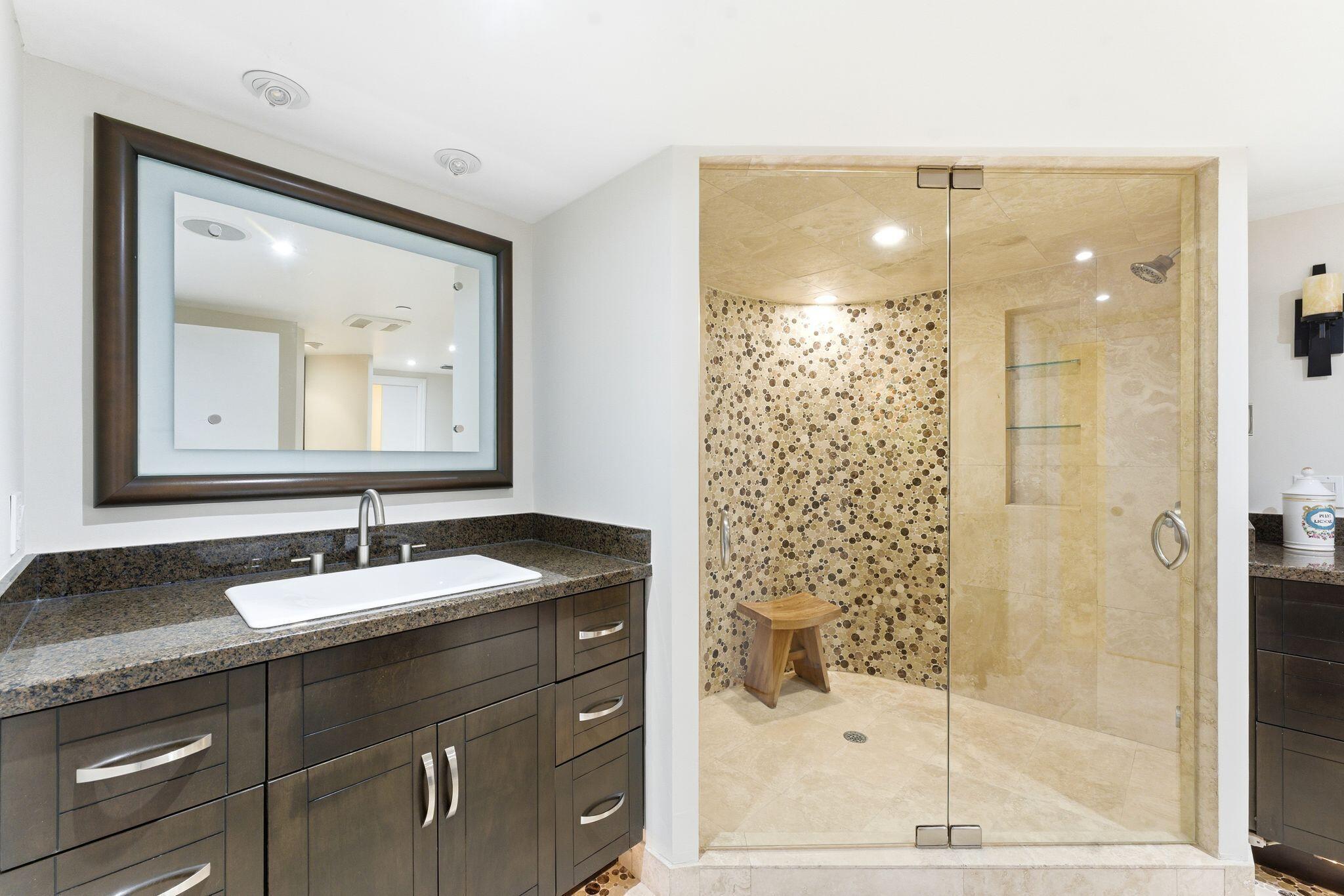 PALM BEACH HAMPTON CONDO - Residential