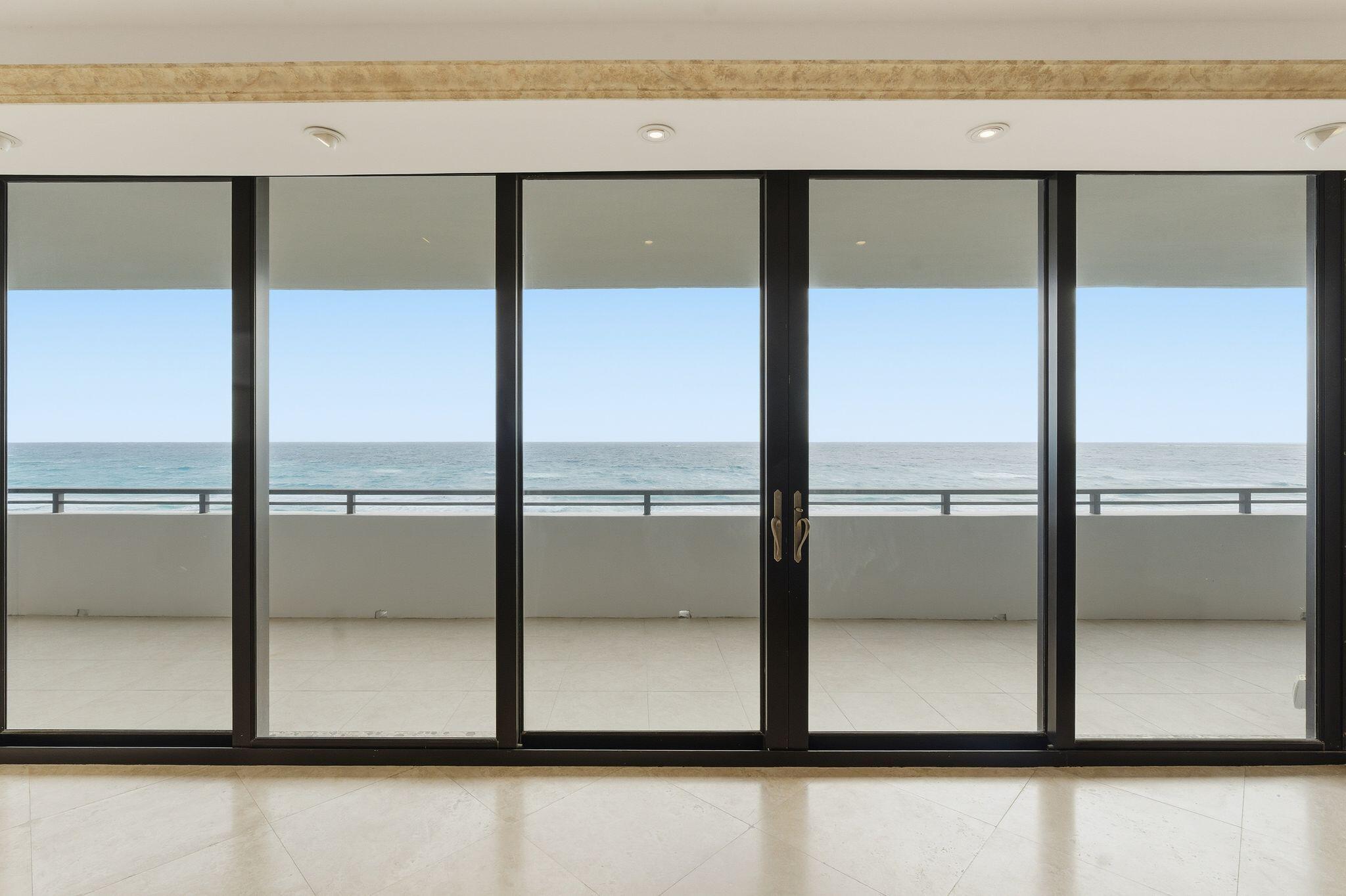 PALM BEACH HAMPTON CONDO - Residential