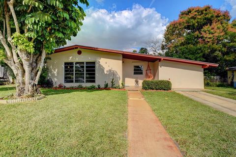 A home in Lake Worth