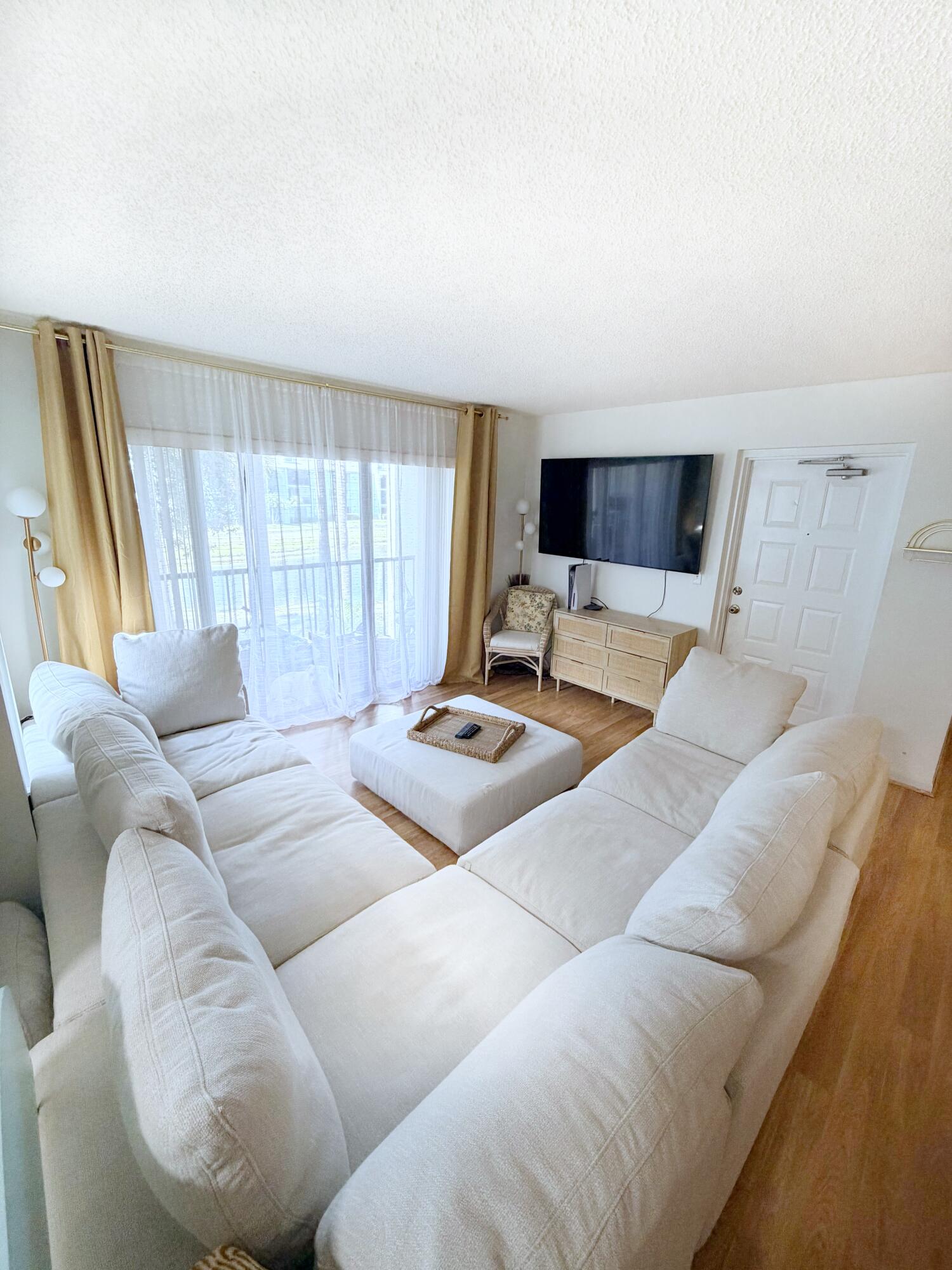 PALM CLUB VILLAGE CONDO - Residential Lease