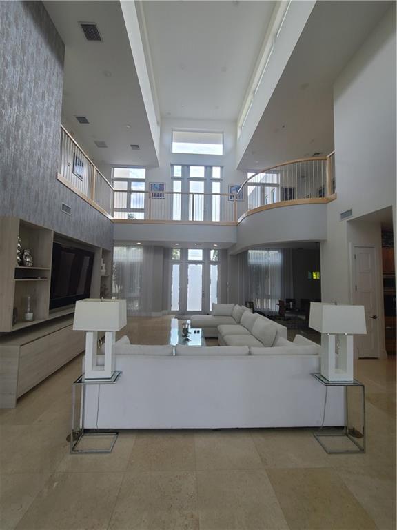 HILLSBORO HARBOR UNIT B - Residential